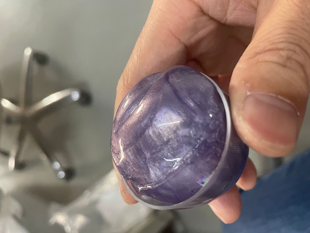 硅膠制品加珠光粉之后會有什么變化