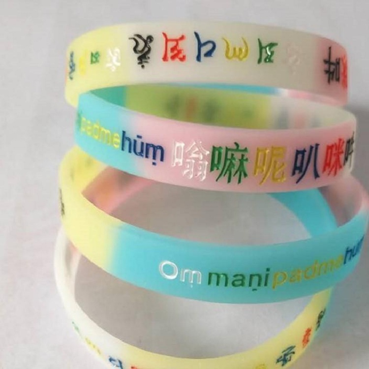 硅膠佛教手環(huán) 硅膠經(jīng)文咒語手環(huán) 結(jié)緣手環(huán)