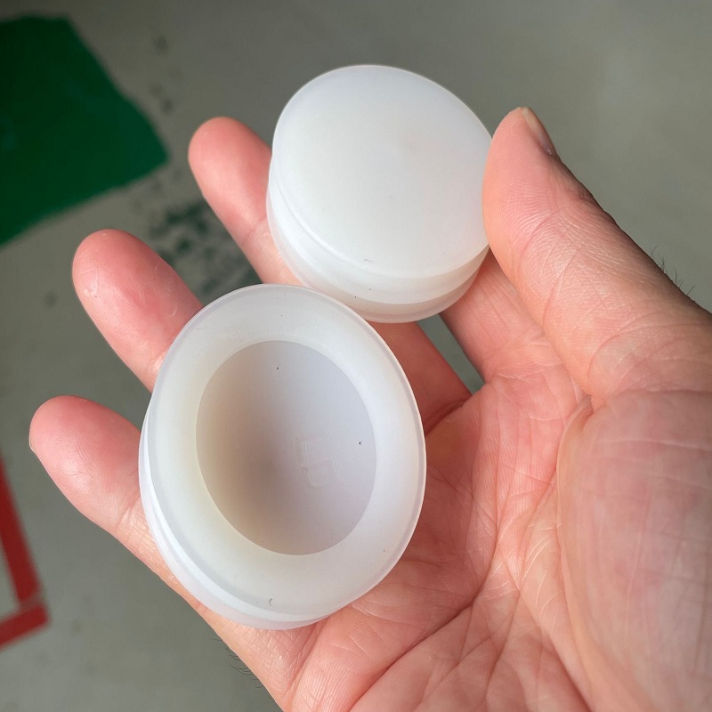 硅膠注射器塞的特點(diǎn)