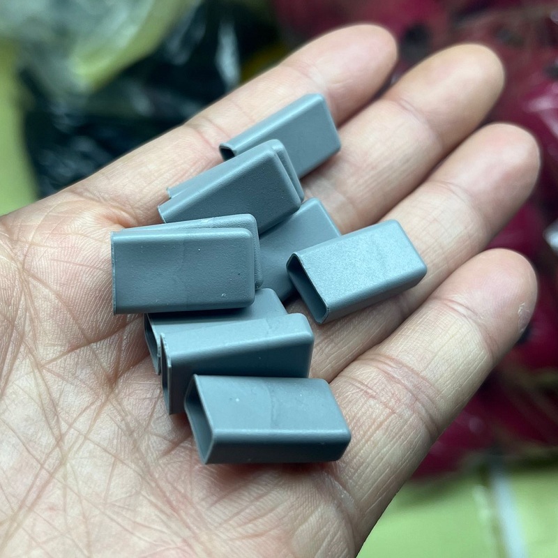 硅膠導(dǎo)熱帽套TO-220A的特點