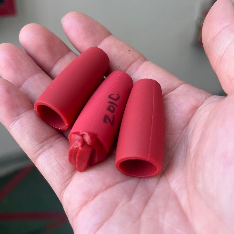 硅膠筆套調(diào)色注意點(diǎn)