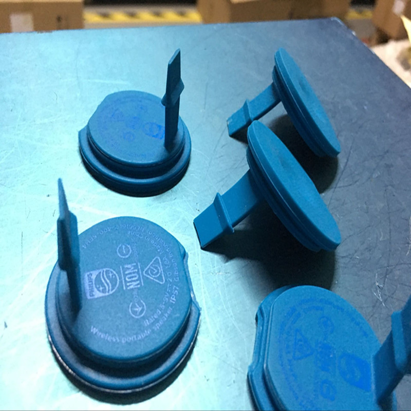廠家供應(yīng)電腦USB接口硅膠塞 USB硅膠堵孔 充電口硅膠usb塞